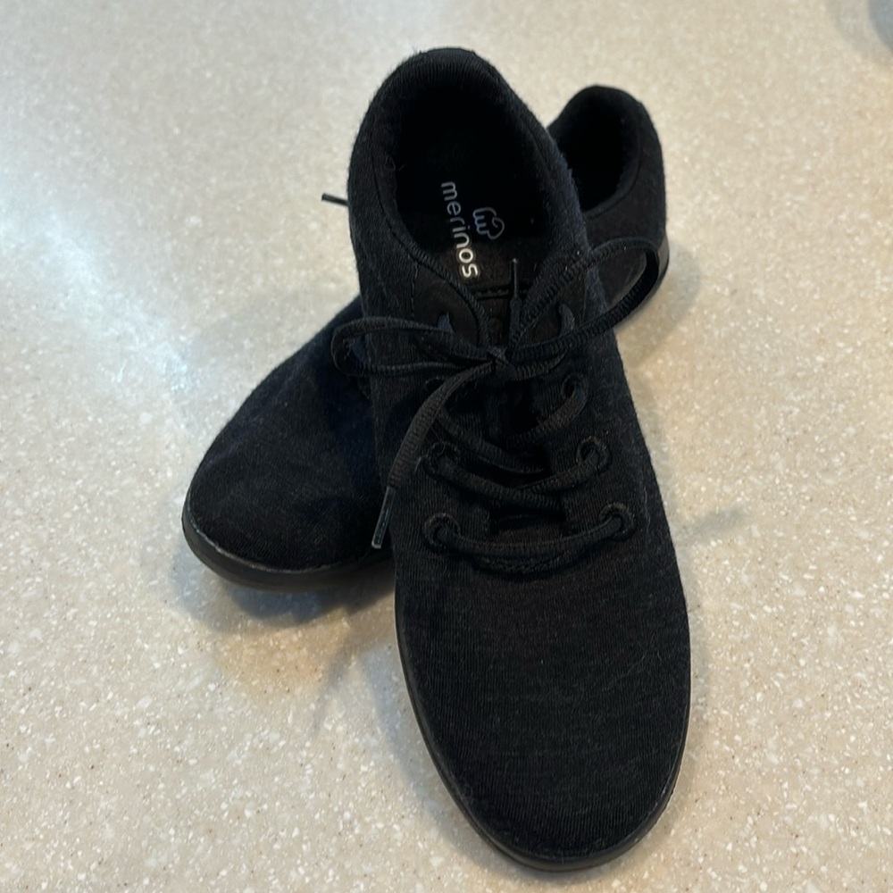 Merinos shoes, women’s sizes 7, black/black, Australian merino wool uppers